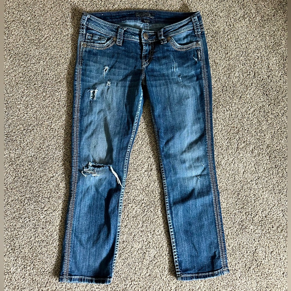 Silver jeans women’s twisted carpi distressed medium wash size 28 a7